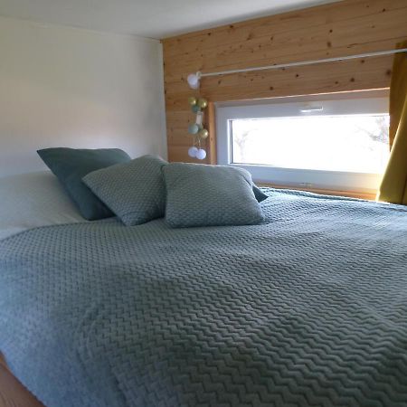 Апартаменты Mon Ptit Nid House Tiny House Panissieres Экстерьер фото